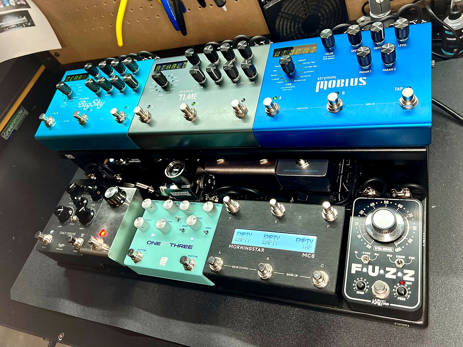 The Stryfecta pedalboard with Strymon BigSky, Timeline and Mobius on top